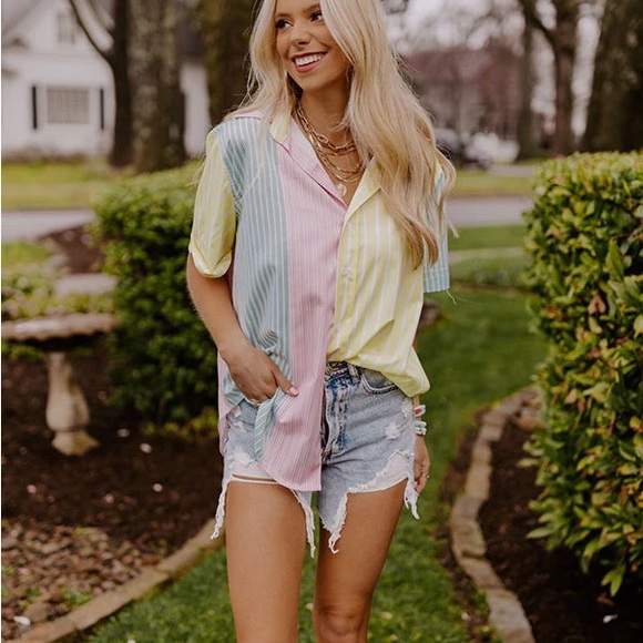 Color Block Button Up - Picture 10 of 12